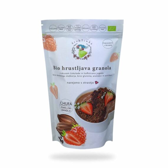 Bio hrustljava granola z okusom čokolade in liofiliziranimi jagodami, 300 g